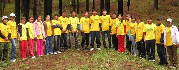  Teilnehmer des Sommercamps im Barguzintal. 