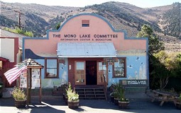  Mono Lake Committee 