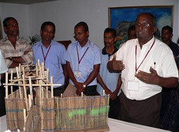  Demonstration of a Ja-Kotu (prawn trap) model 