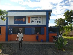  Ausgabestation der Solarlampen, Kenia 