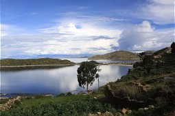 Lake Titicaca 