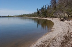  Shore line of Lake Winnipeg 